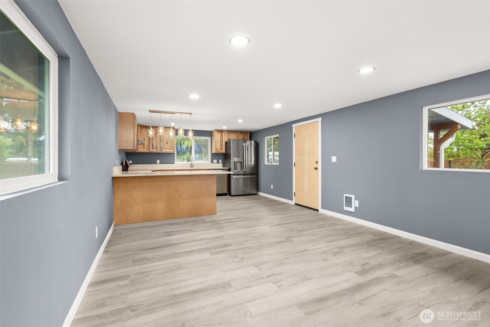 18011 Jordan St , Rochester, WA 98579
