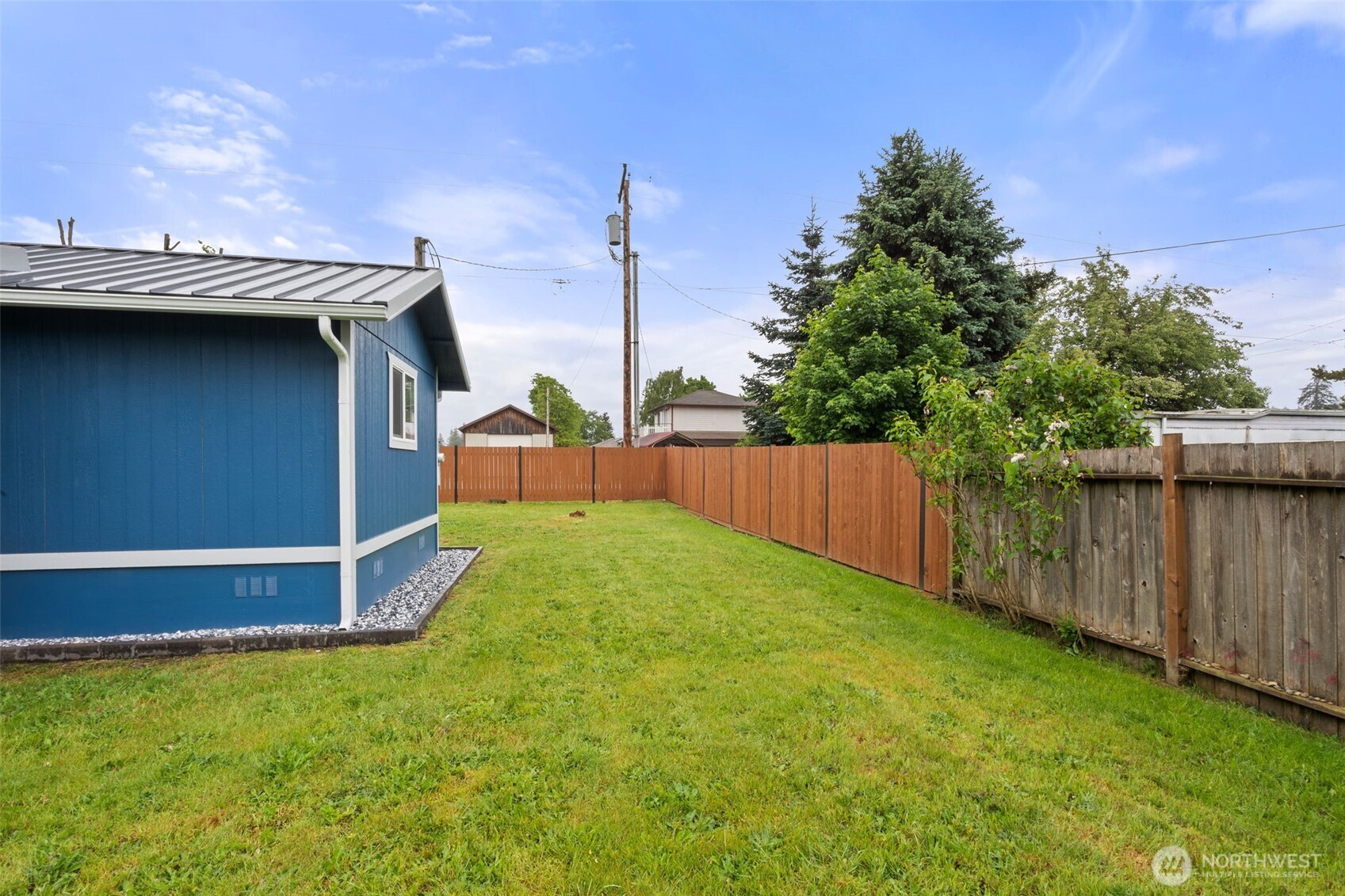 18011 Jordan St , Rochester, WA 98579