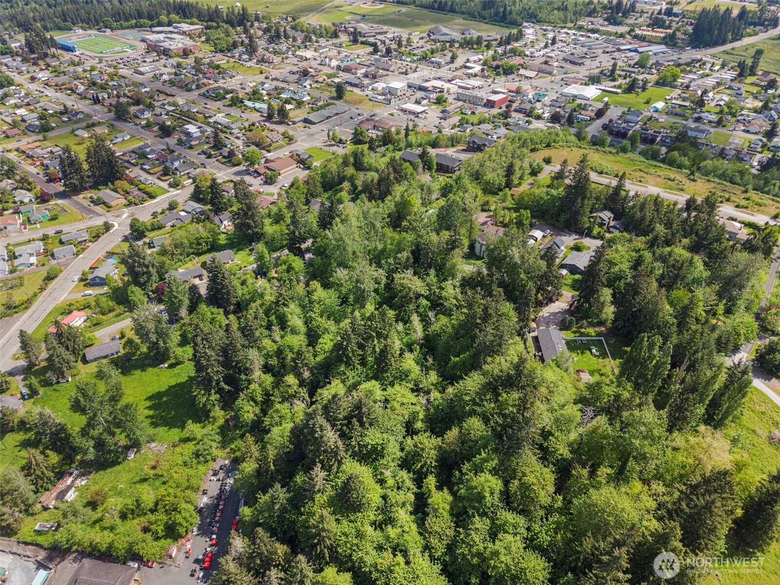 475 Larson Street , Eatonville, WA 98328