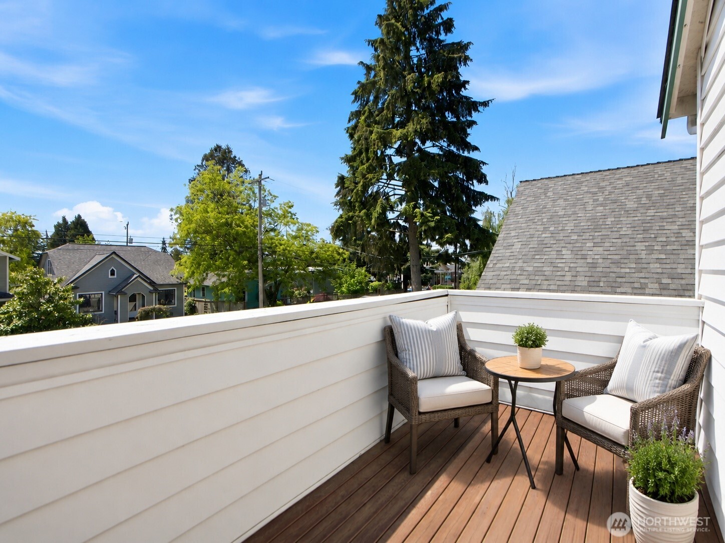 512 N 104th Street , Seattle, WA 98133