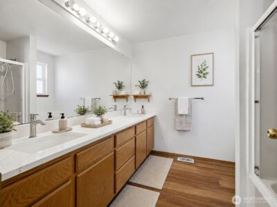 512 N 104th Street , Seattle, WA 98133 - Photo 15