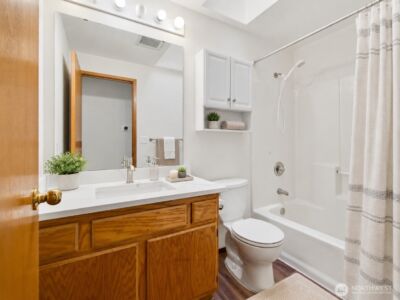 512 N 104th Street , Seattle, WA 98133 - Photo 18