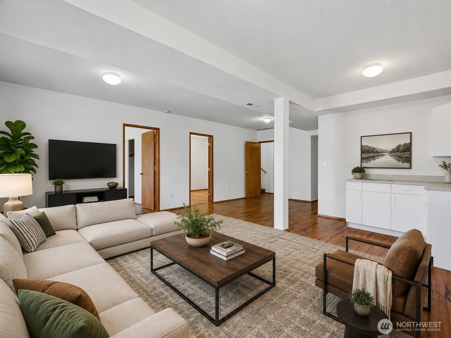 512 N 104th Street , Seattle, WA 98133