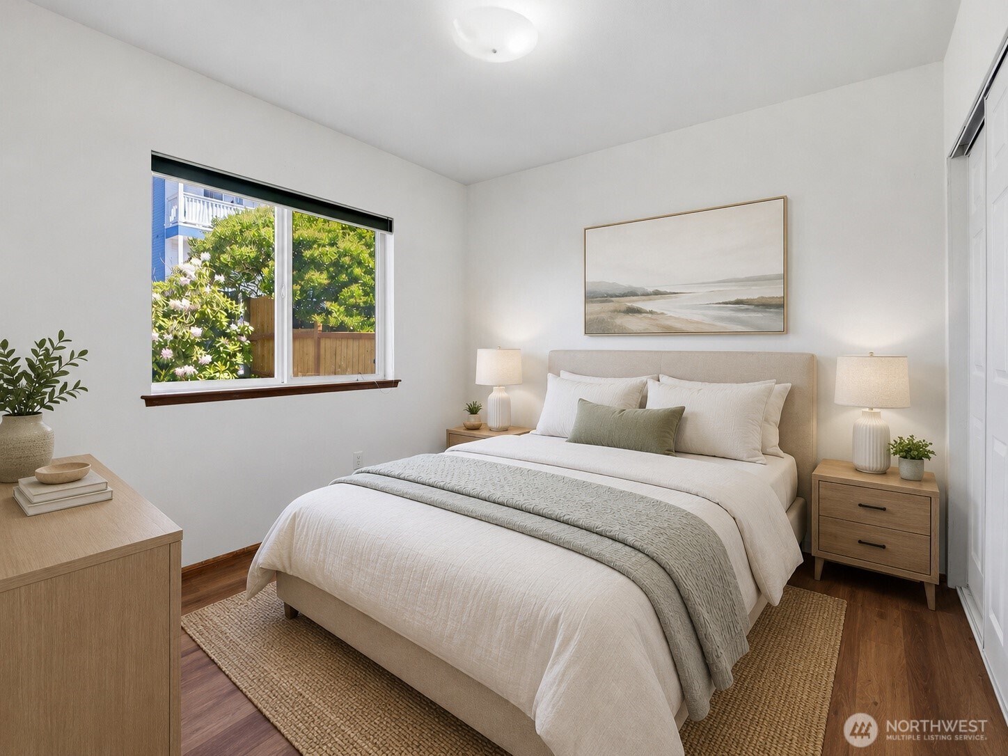 512 N 104th Street , Seattle, WA 98133