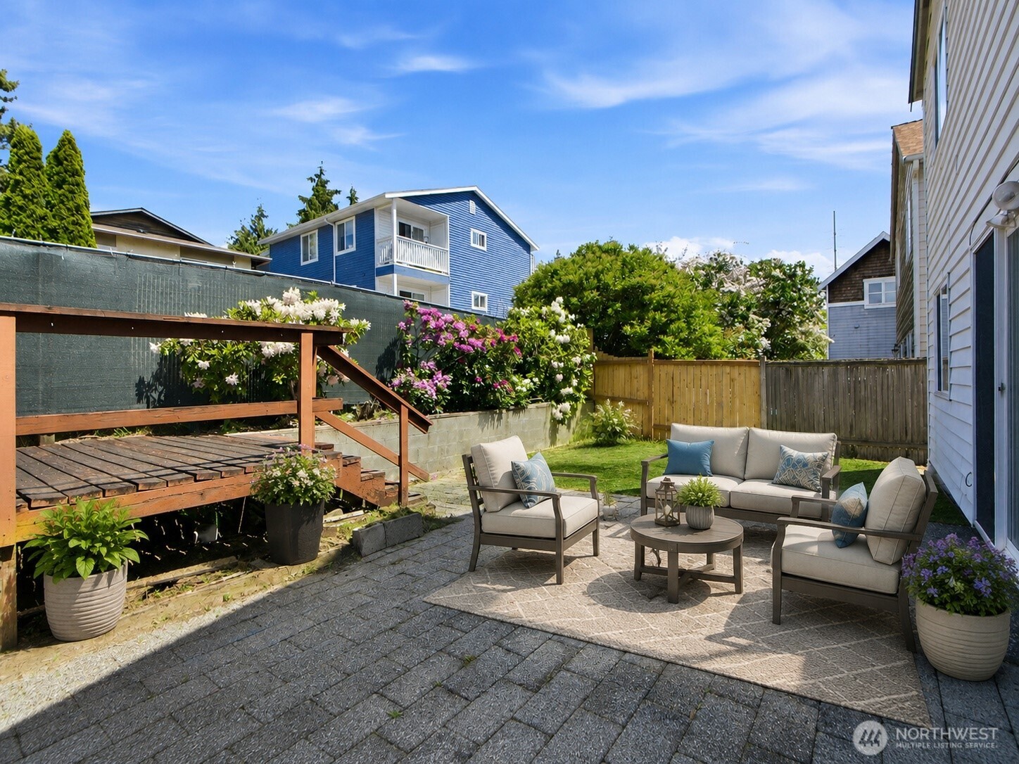 512 N 104th Street , Seattle, WA 98133