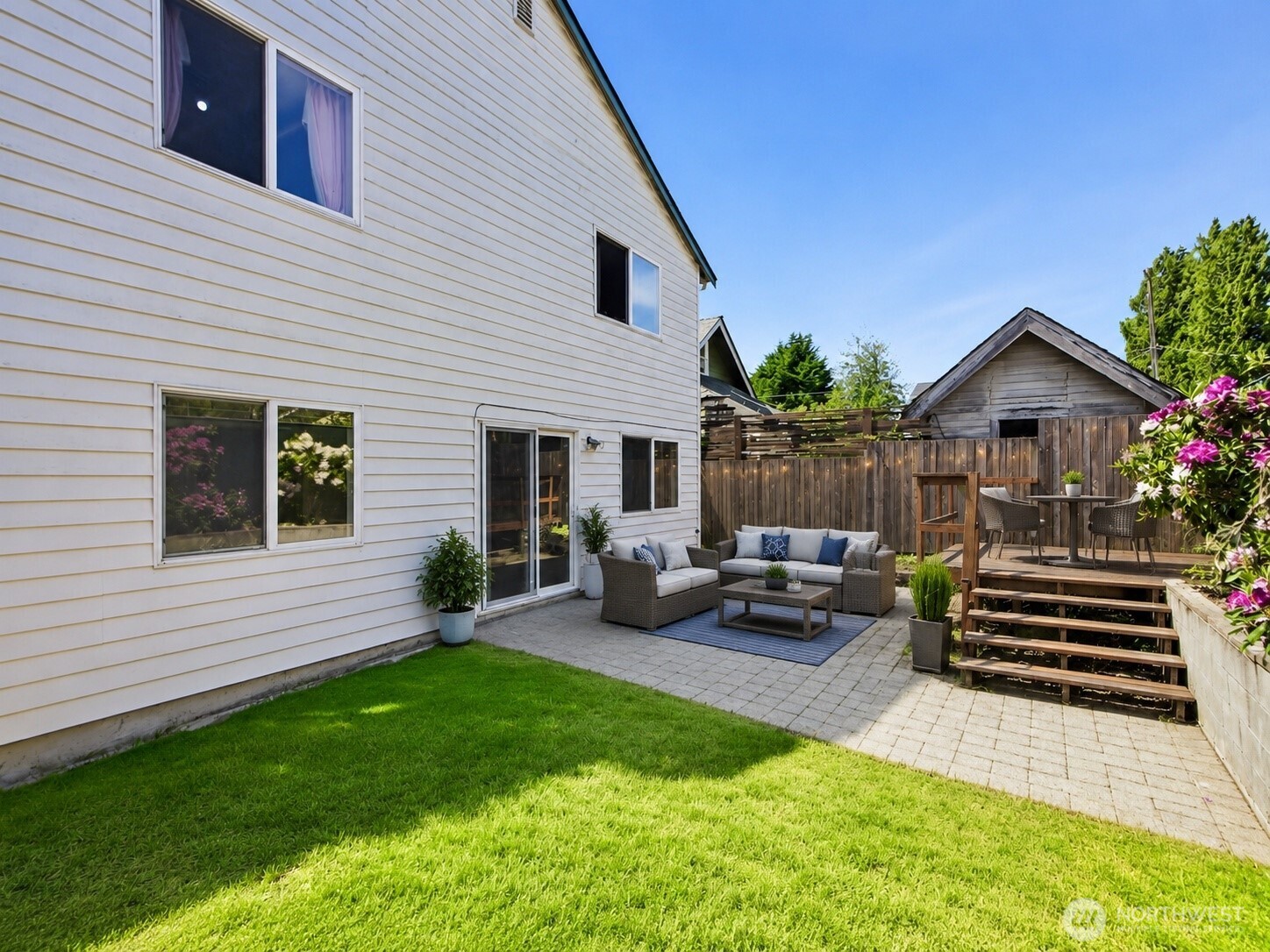 512 N 104th Street , Seattle, WA 98133