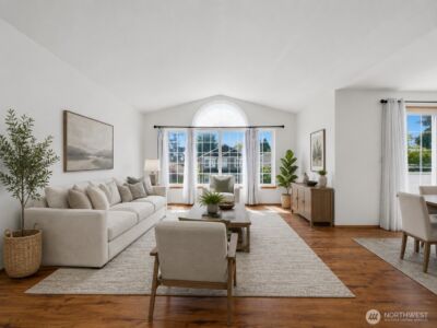512 N 104th Street , Seattle, WA 98133 - Photo 9