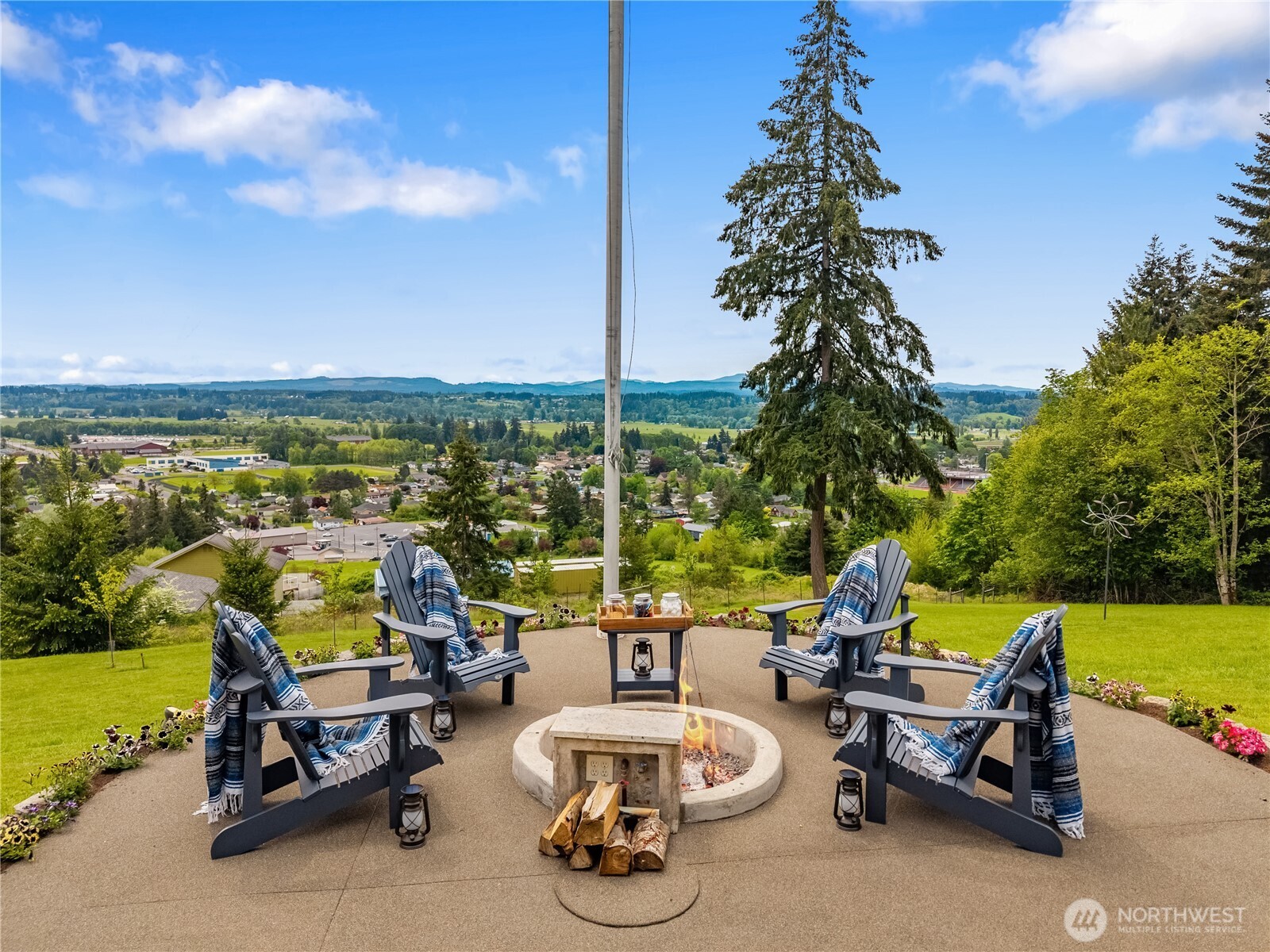 217 Alderwood Drive , Chehalis, WA 98532