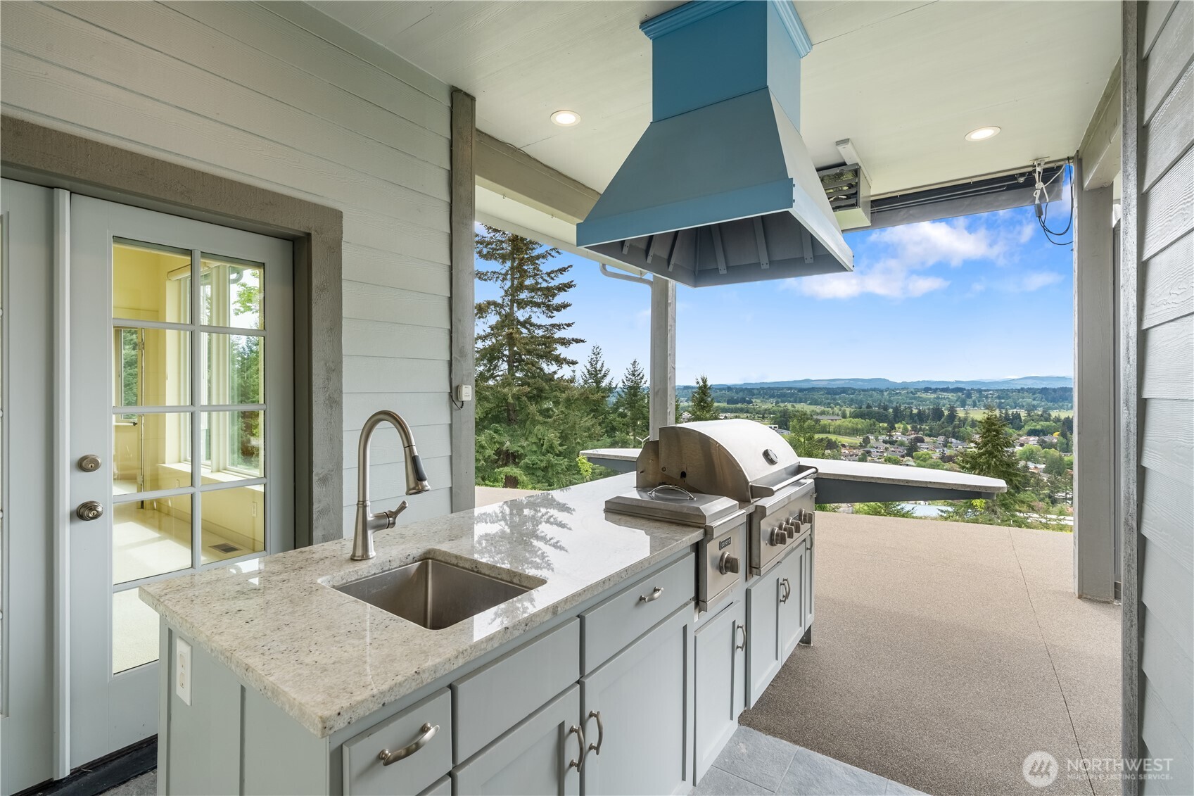 217 Alderwood Drive , Chehalis, WA 98532