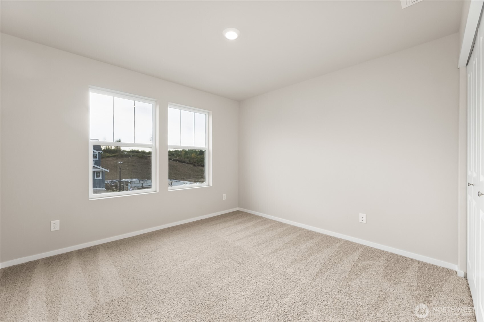 4016 Hyde Loop NE #145, Olympia, WA 98506