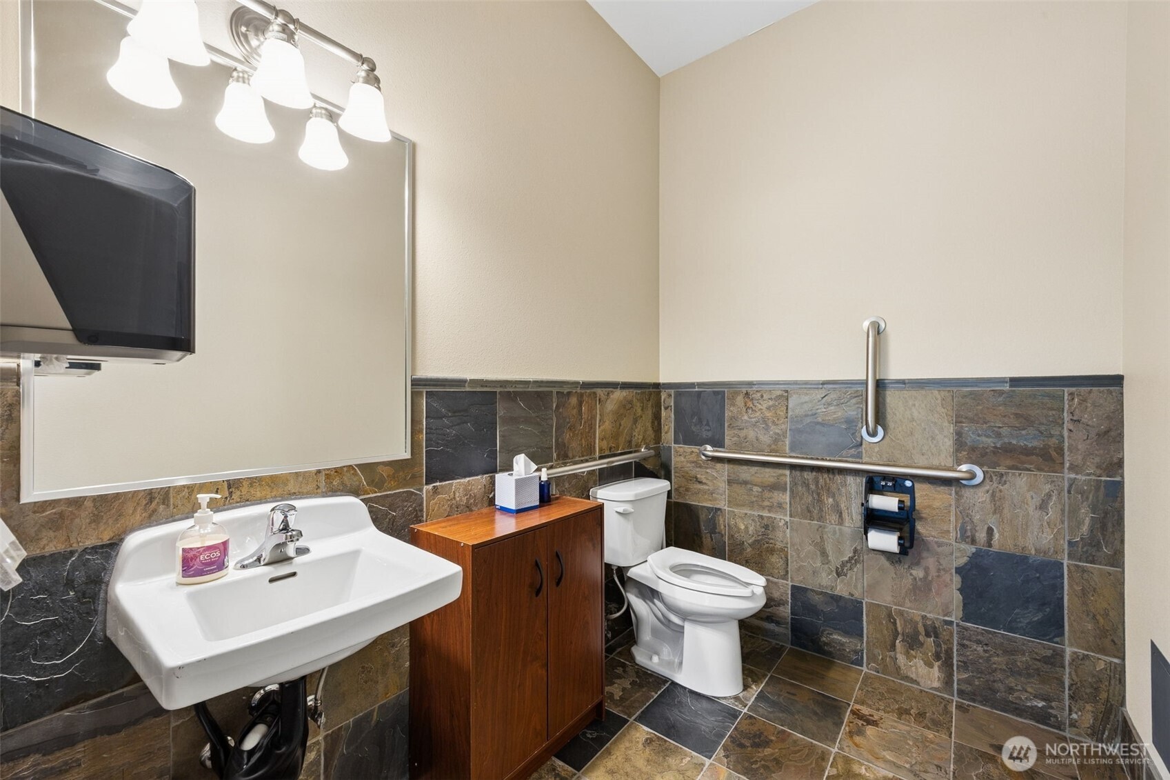 4520 Intelco Loop SE #2, Lacey, WA 98503