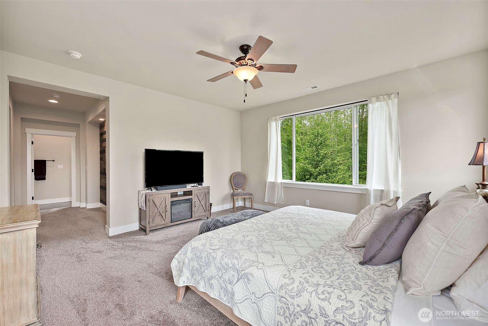 18581 Alpita Court NE, Poulsbo, WA 98370