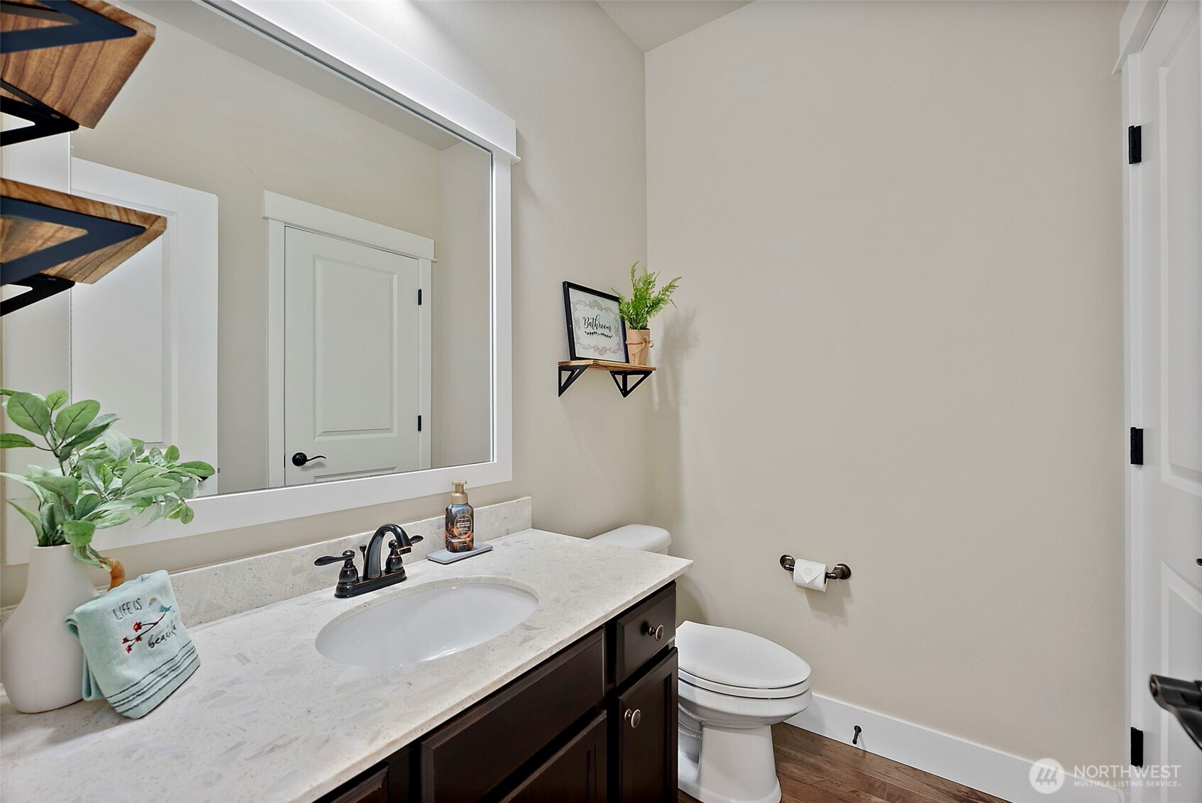 18581 Alpita Court NE, Poulsbo, WA 98370
