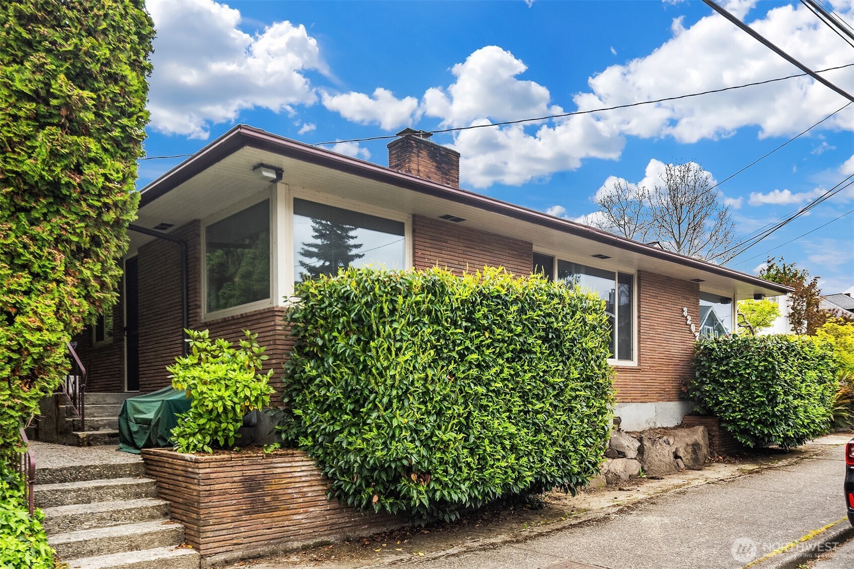3207 NW 64th Street , Seattle, WA 98107