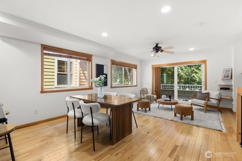 806 N 49th Street , Seattle, WA 98103