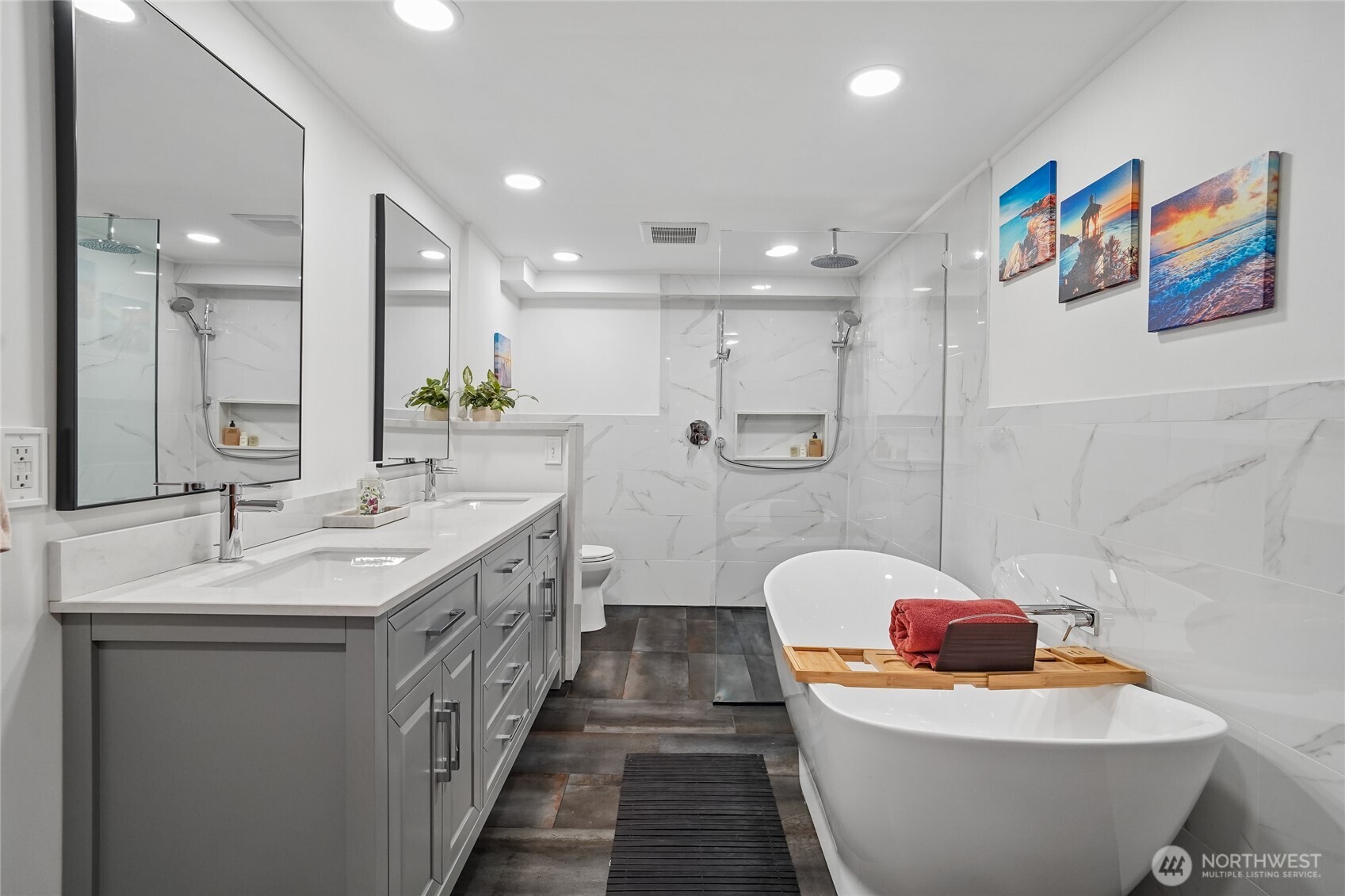 4208 SW Roxbury Street , Seattle, WA 98136