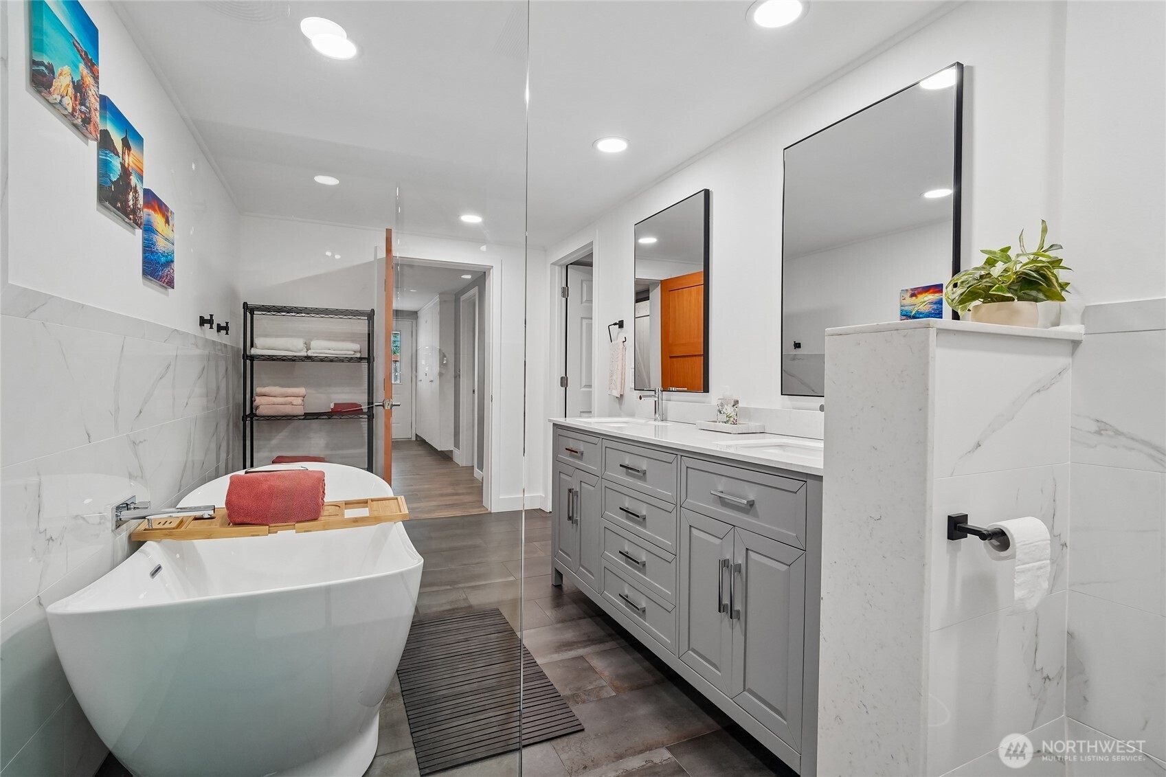 4208 SW Roxbury Street , Seattle, WA 98136