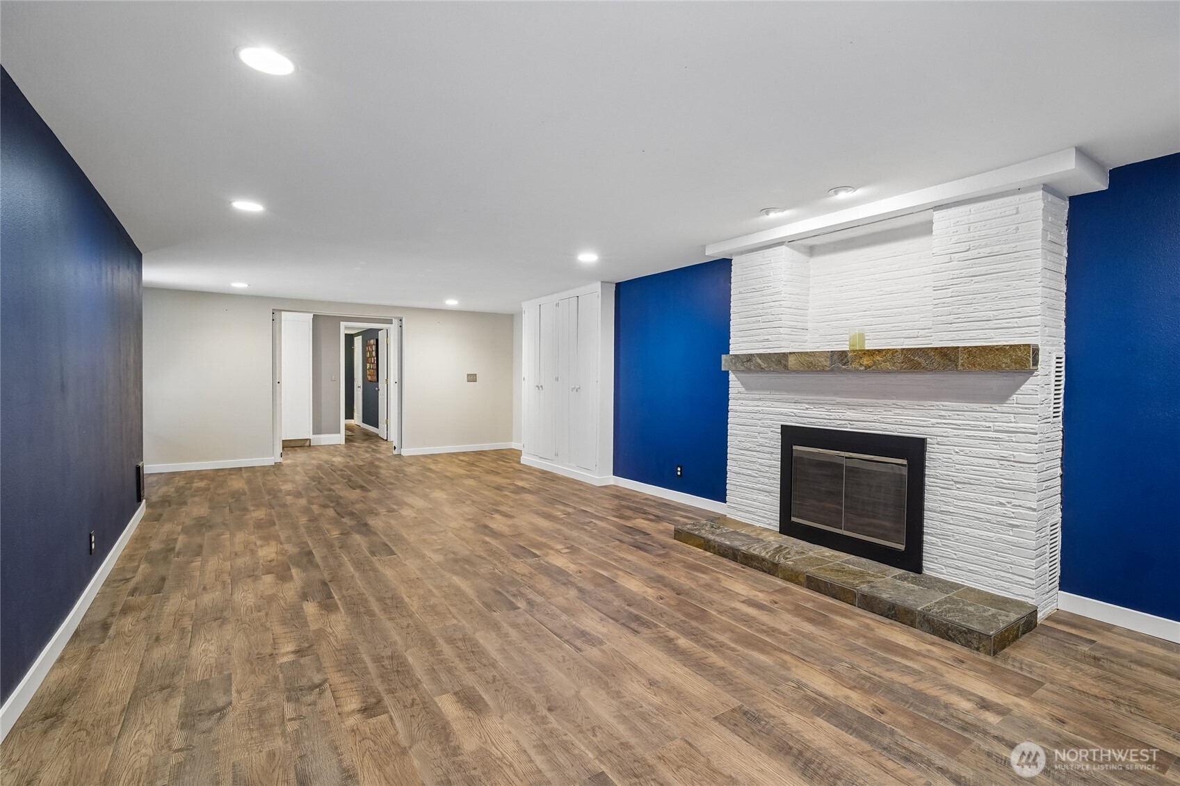4208 SW Roxbury Street , Seattle, WA 98136