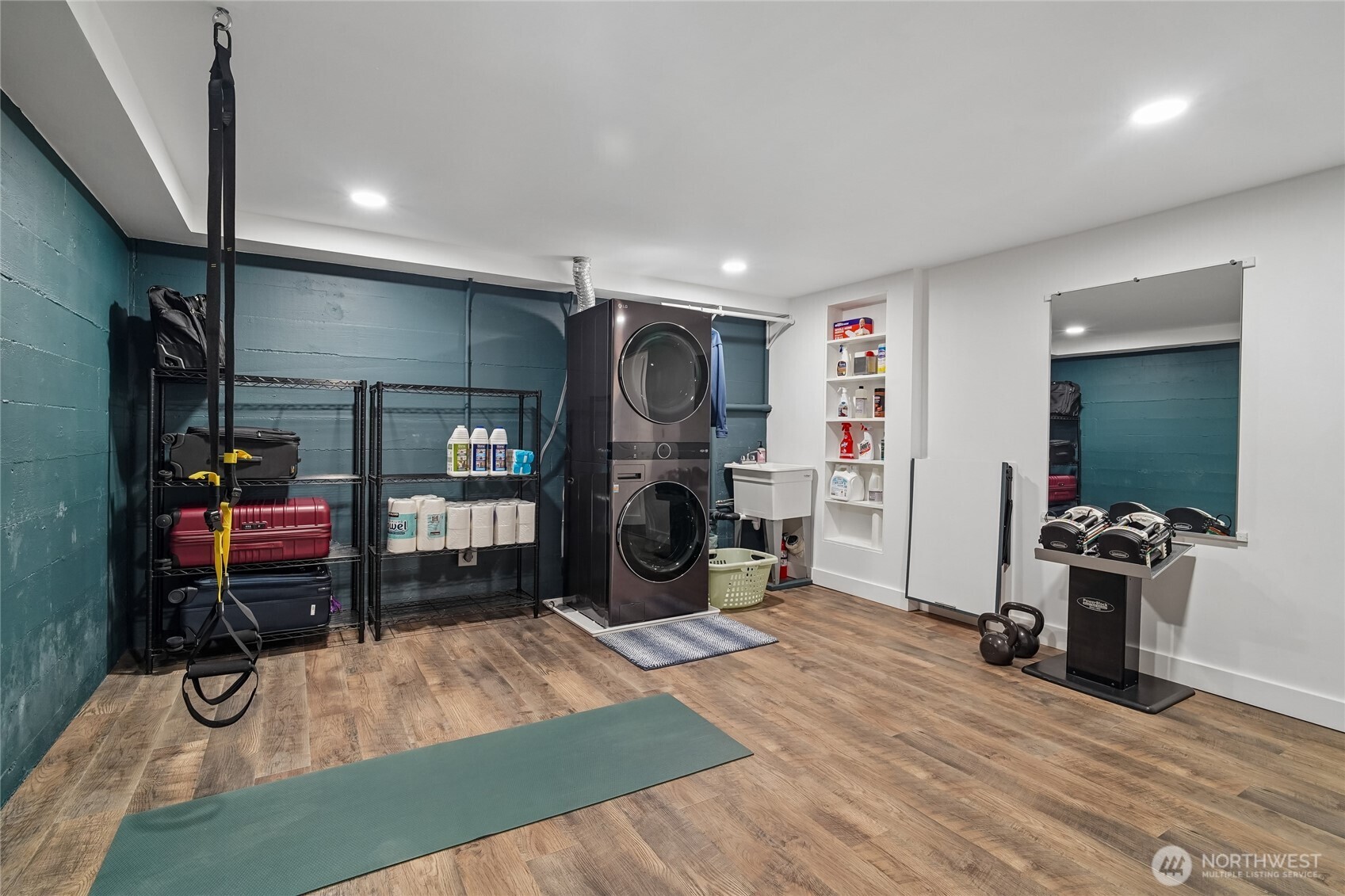 4208 SW Roxbury Street , Seattle, WA 98136