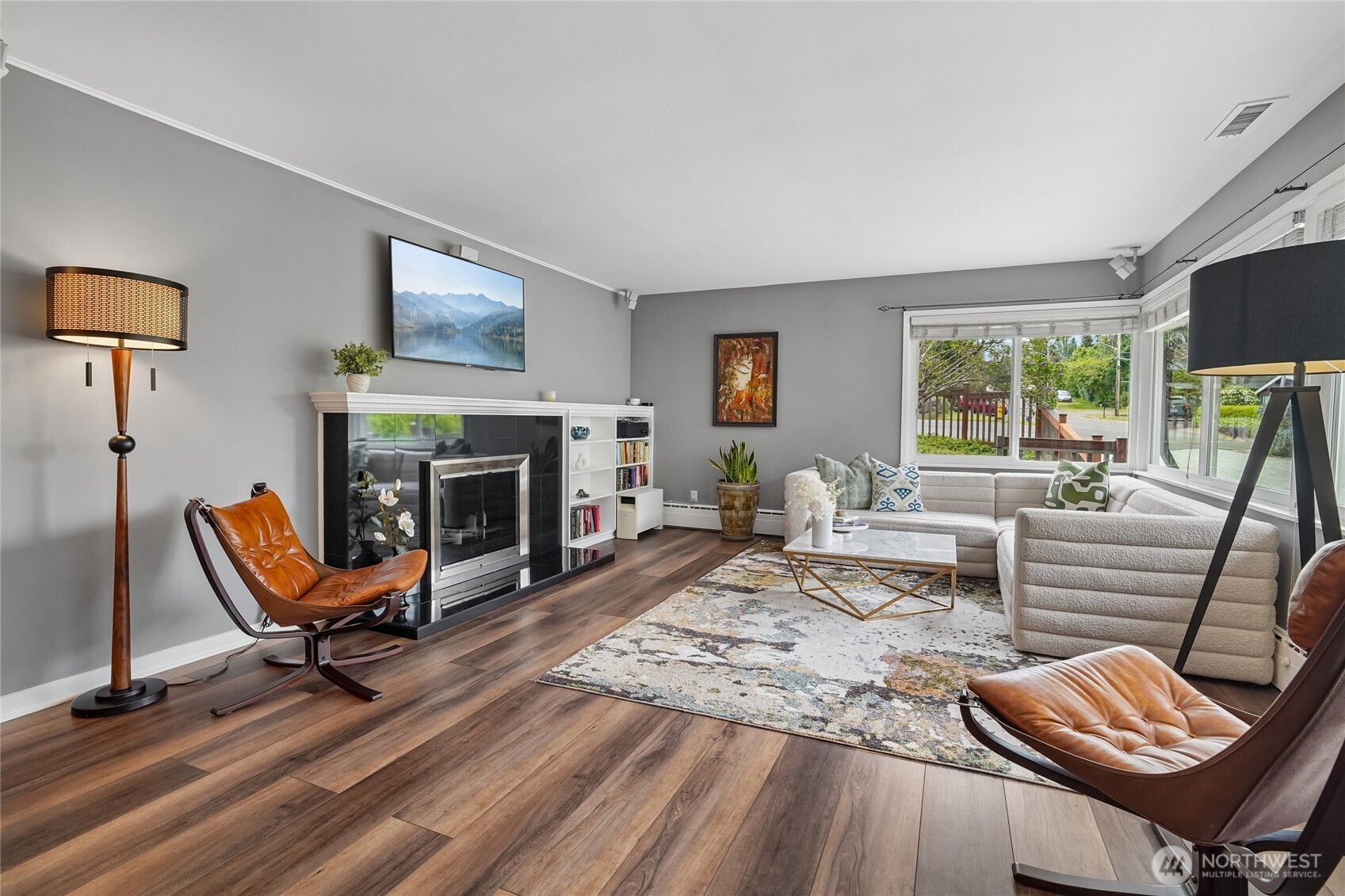 4208 SW Roxbury Street , Seattle, WA 98136