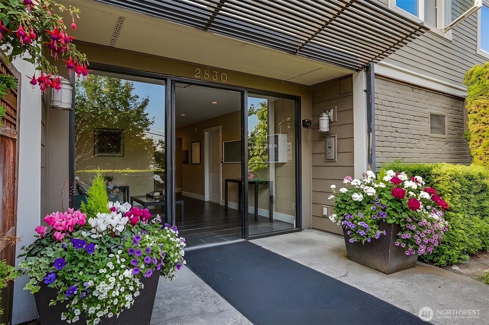 2830 NW 56th Street #203, Seattle, WA 98107