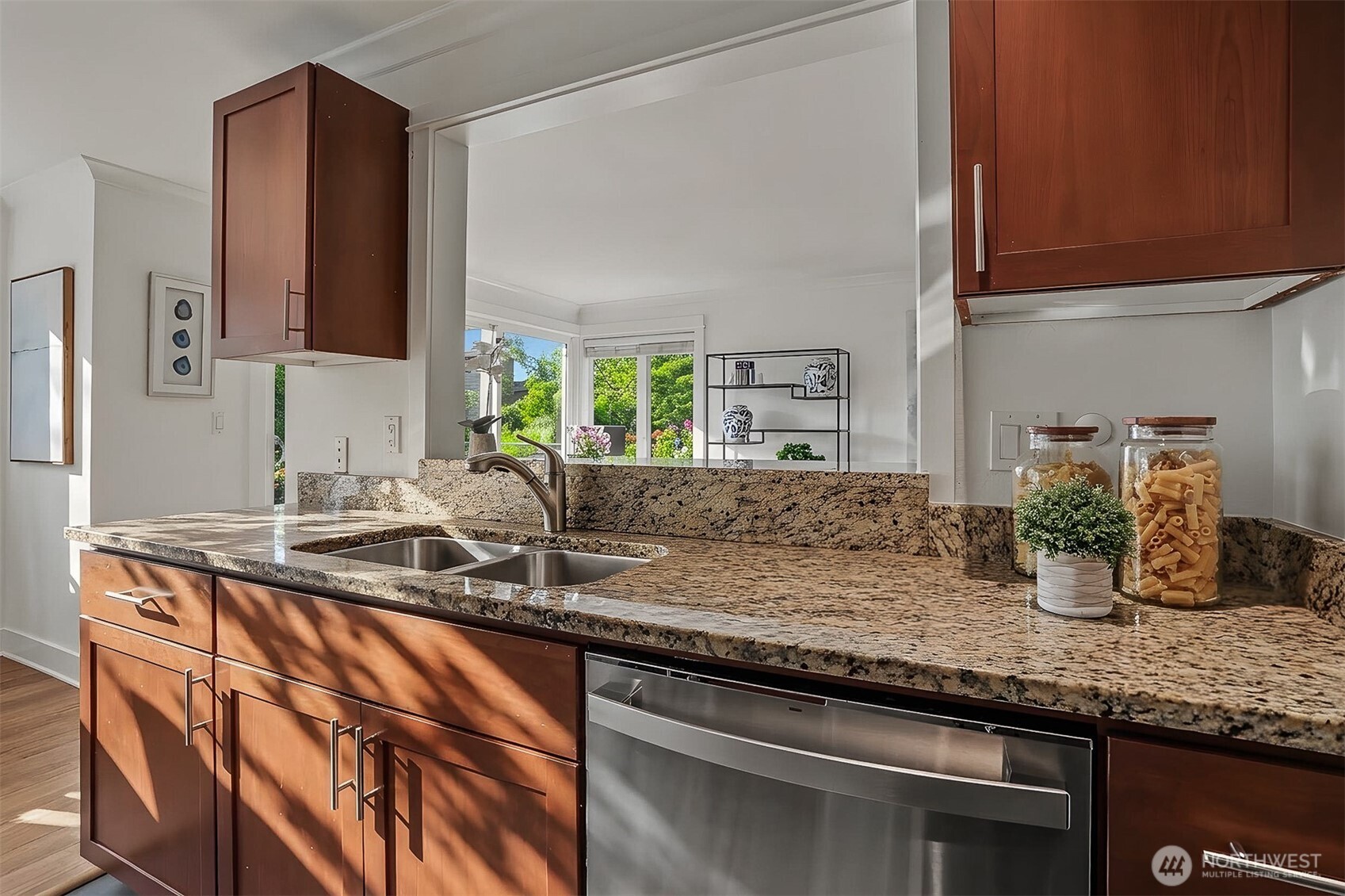 2830 NW 56th Street #203, Seattle, WA 98107