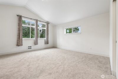 8128 Wolcott Avenue S, Seattle, WA 98118 - Photo 18