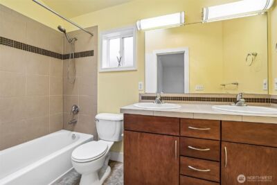 8128 Wolcott Avenue S, Seattle, WA 98118 - Photo 20