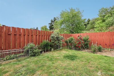 8128 Wolcott Avenue S, Seattle, WA 98118 - Photo 25