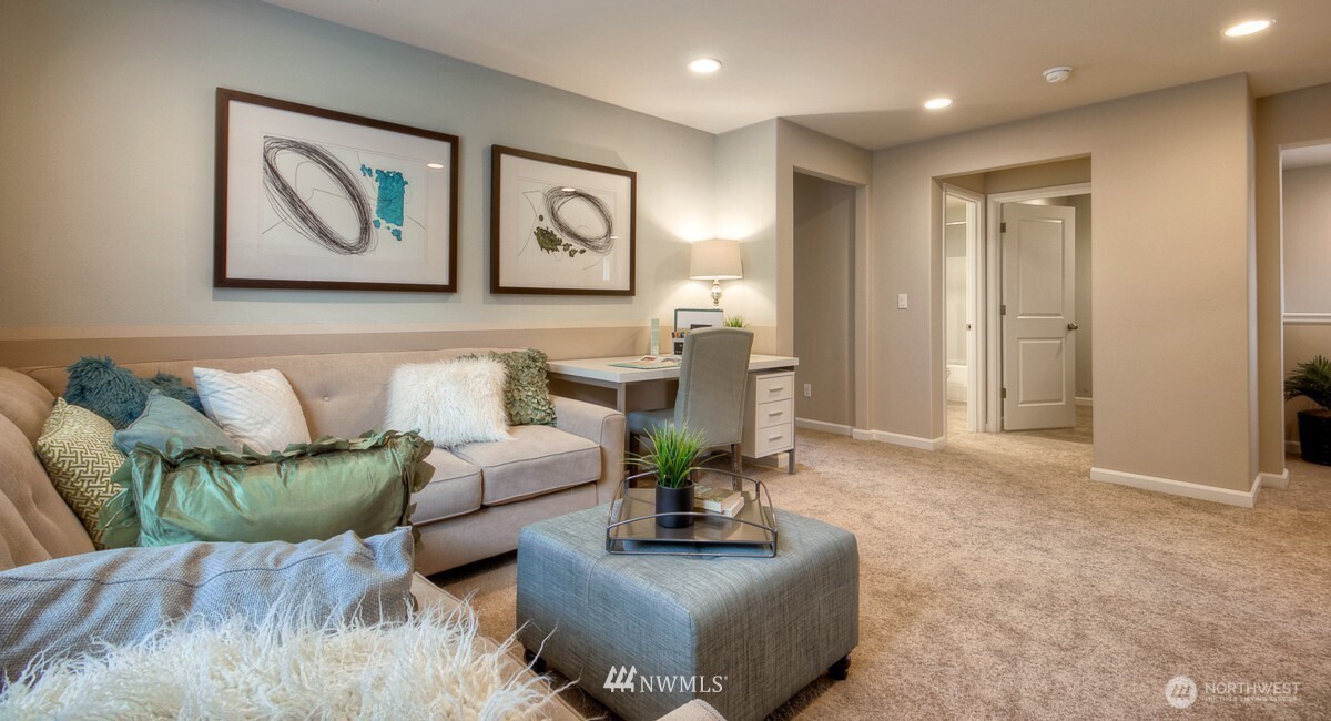 542 Meadowwood Drive SW, Olympia, WA 98502