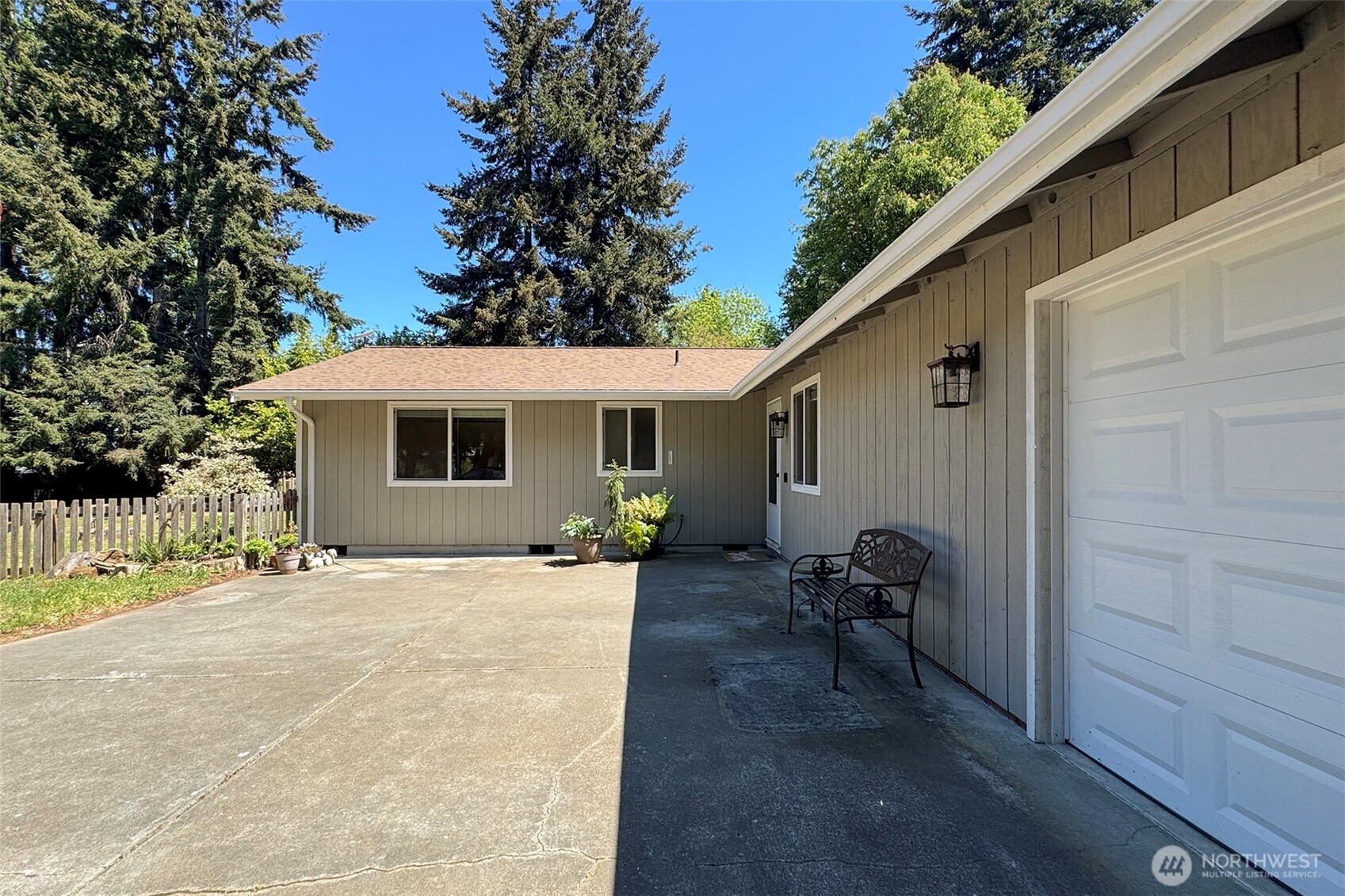 221 McComb Lane , Sequim, WA 98382