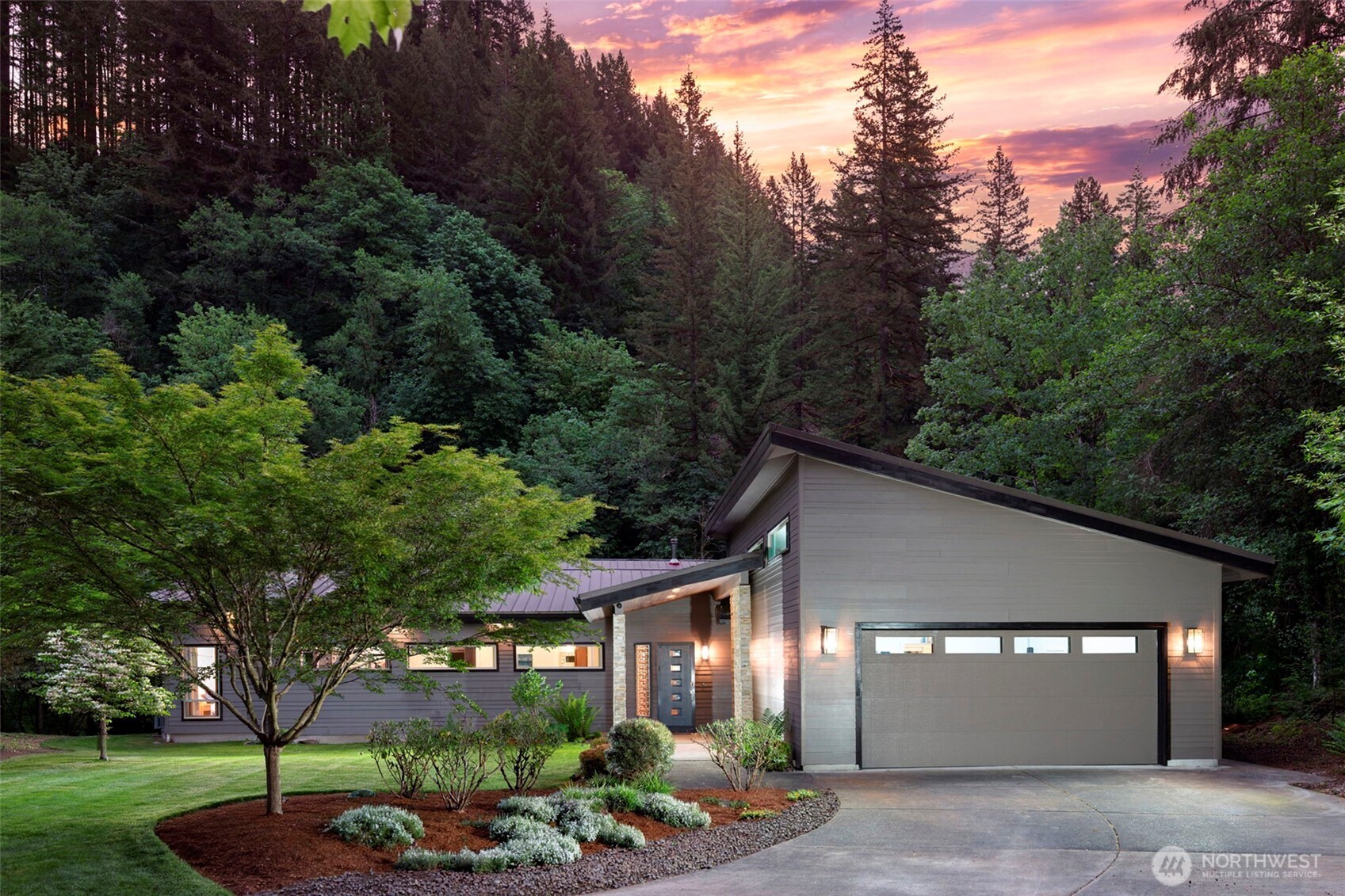 282 River Glen Road , Washougal, WA 98671