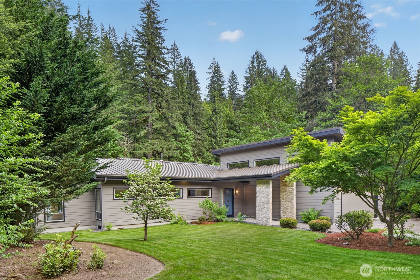 282 River Glen Road , Washougal, WA 98671
