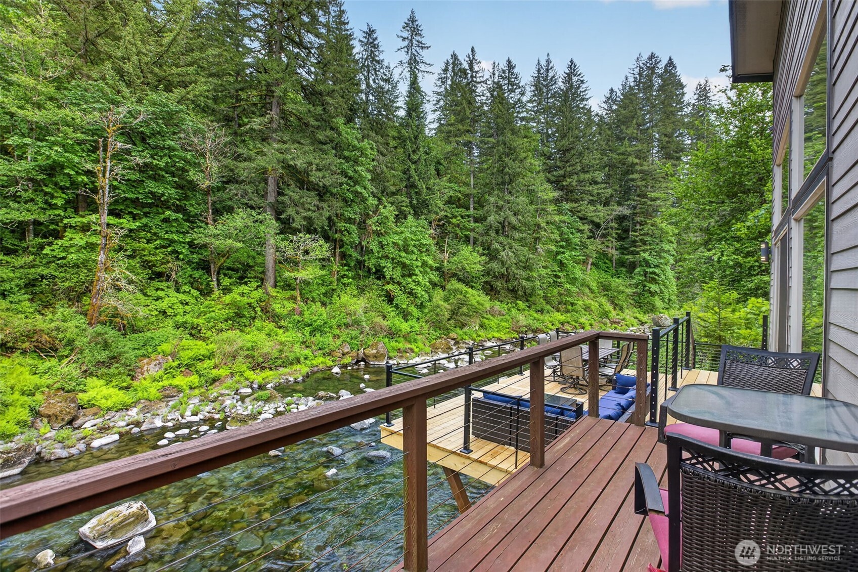 282 River Glen Road , Washougal, WA 98671