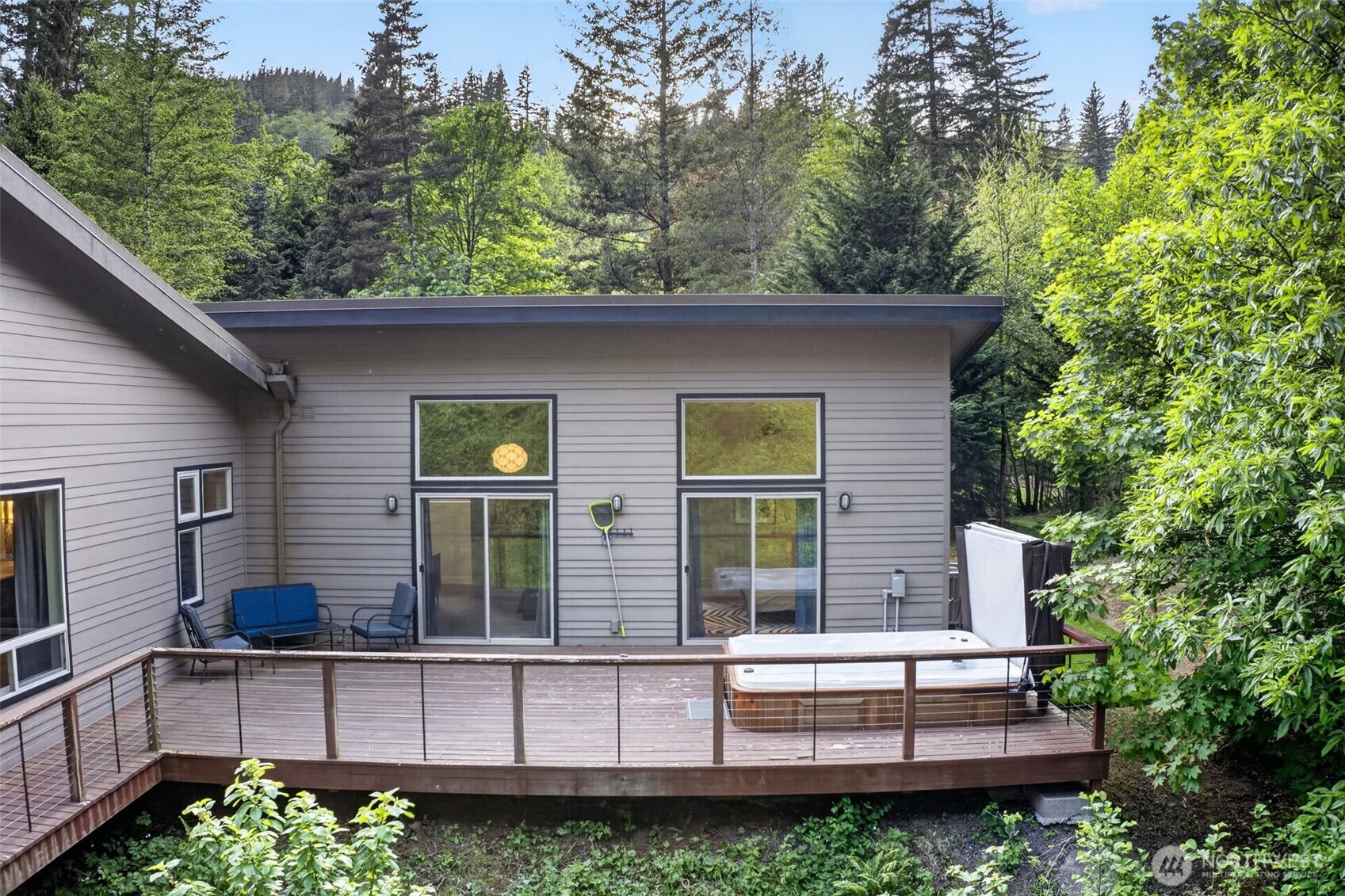 282 River Glen Road , Washougal, WA 98671