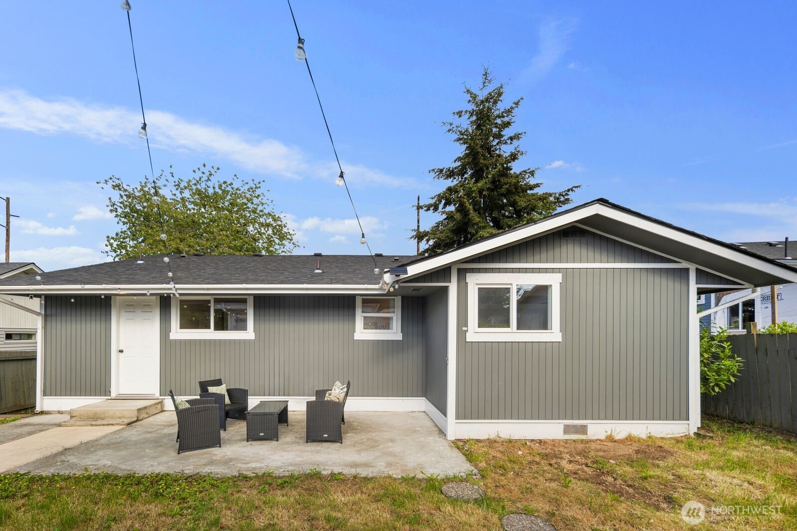 6106 Commercial Avenue , Everett, WA 98203