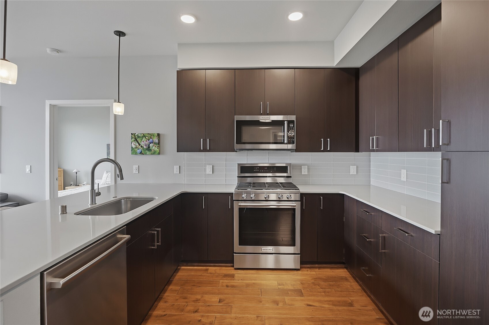 50 Pine Street #202, Edmonds, WA 98020