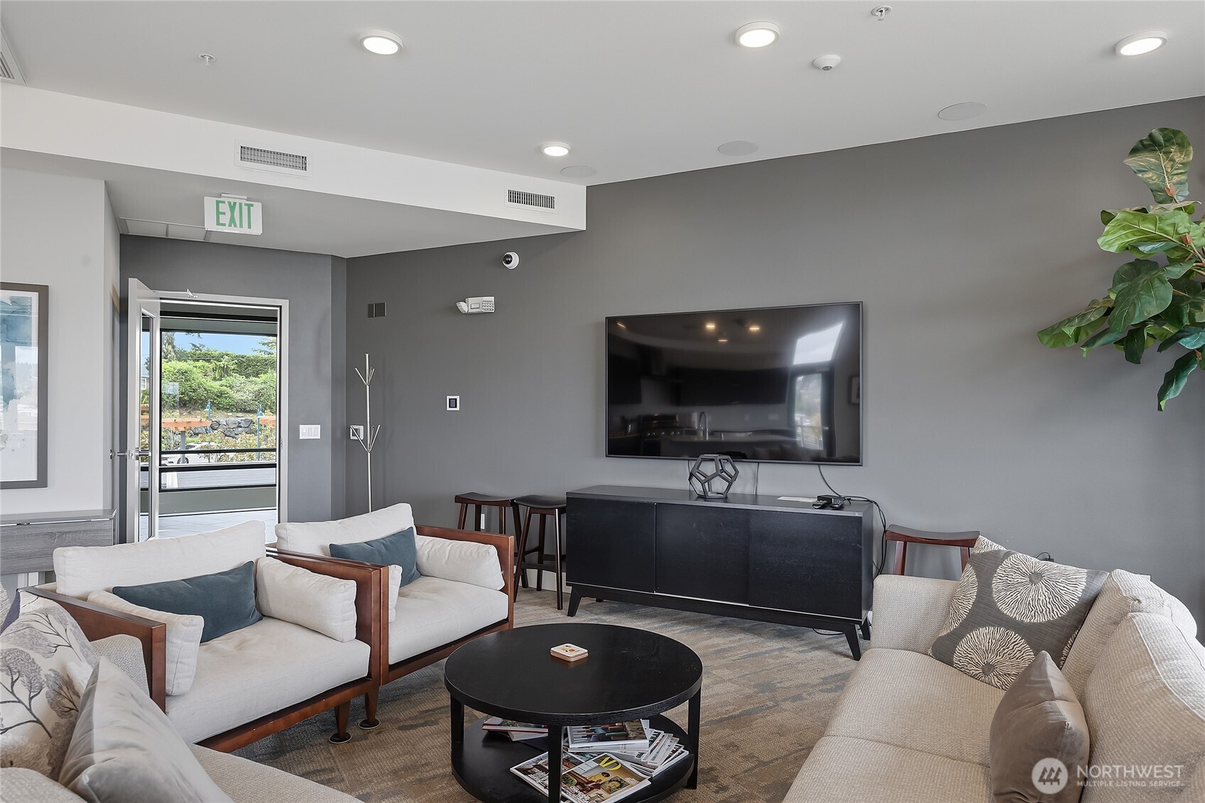 50 Pine Street #202, Edmonds, WA 98020