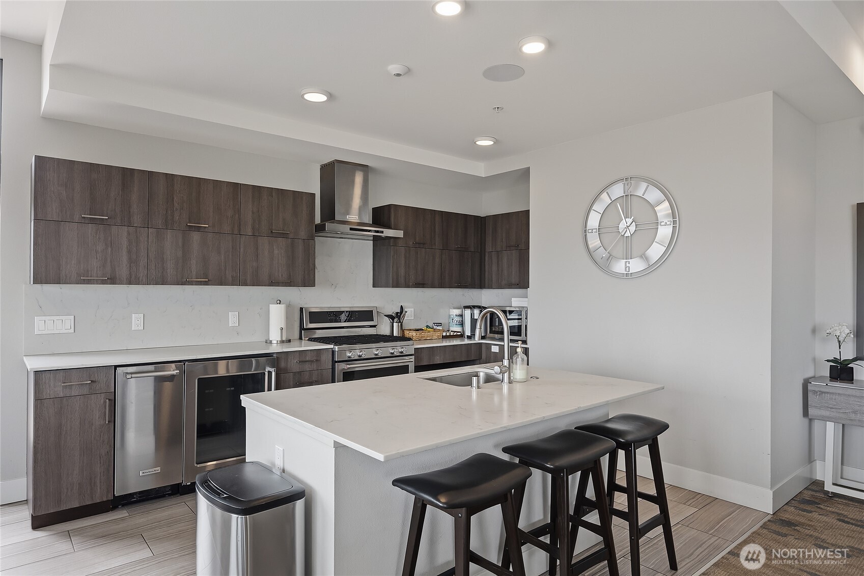 50 Pine Street #202, Edmonds, WA 98020