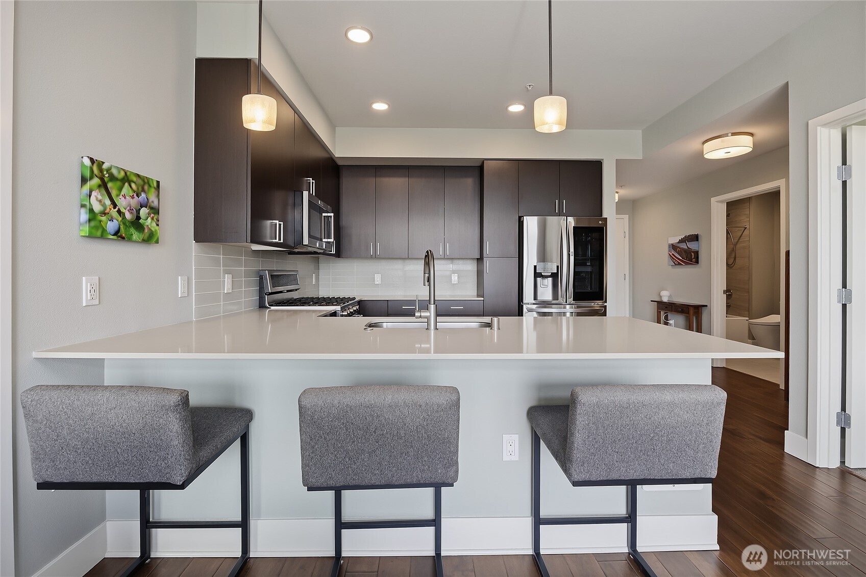 50 Pine Street #202, Edmonds, WA 98020