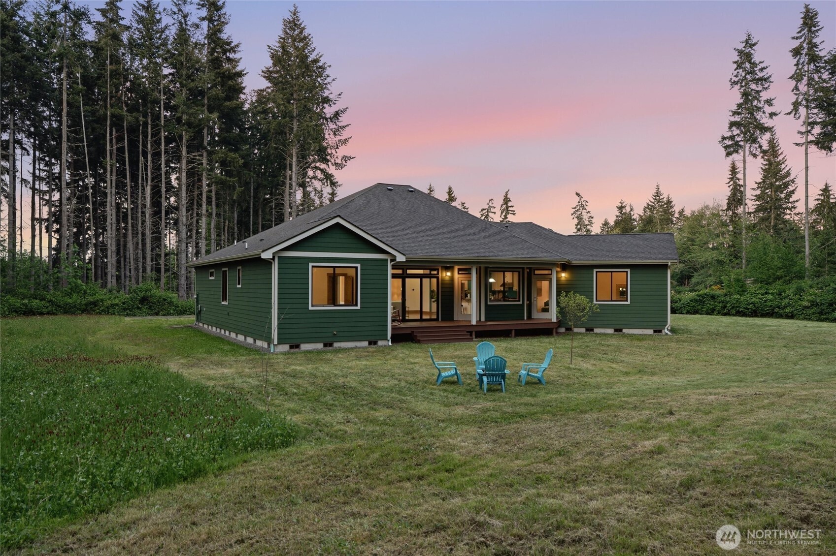 8283 NE 360th Street , Kingston, WA 98346