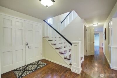 225 131st Avenue NE, Bellevue, WA 98005 - Photo 2