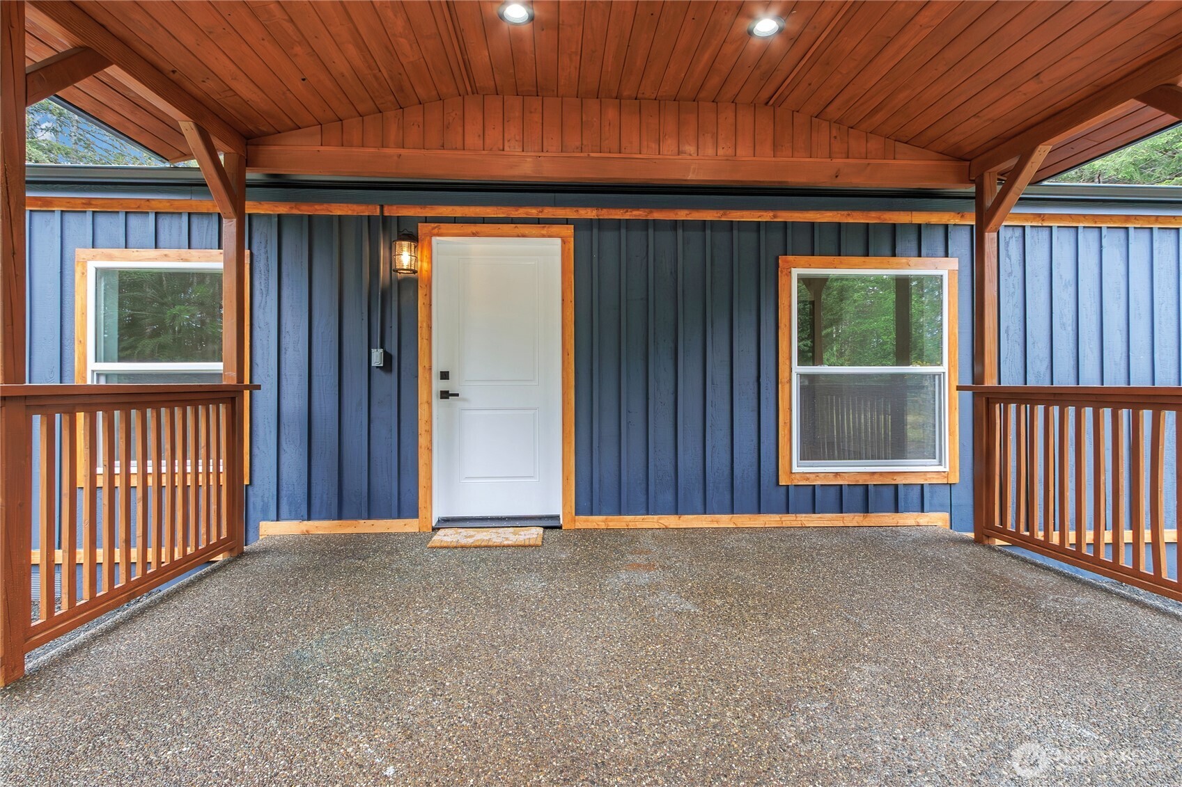 2074 W Cloquallum Road , Shelton, WA 98584
