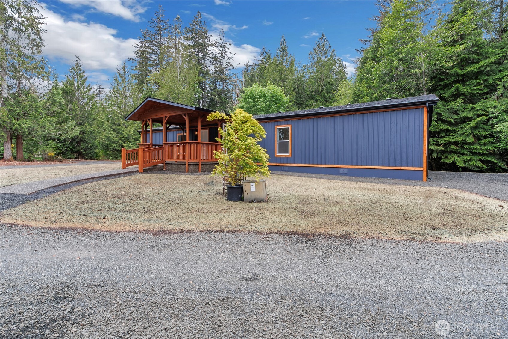 2074 W Cloquallum Road , Shelton, WA 98584