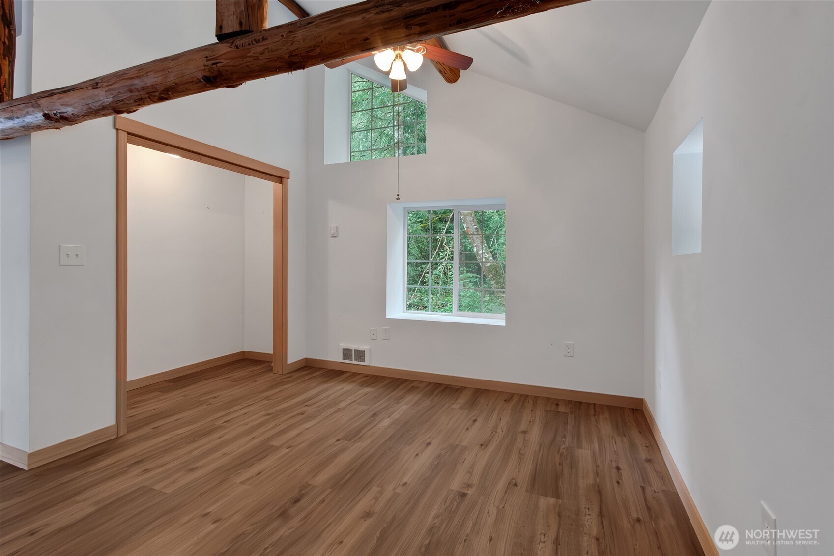 2074 W Cloquallum Road , Shelton, WA 98584