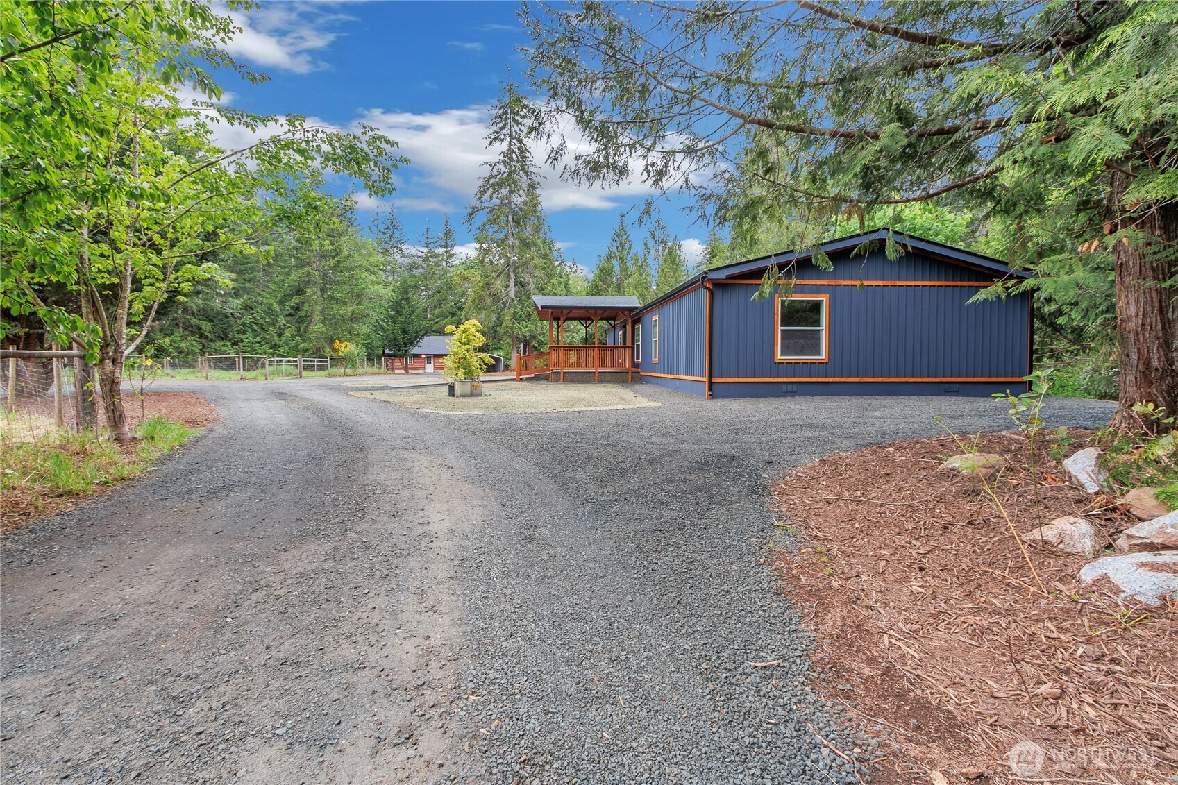 2074 W Cloquallum Road , Shelton, WA 98584