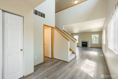 12224 58th Place S, Seattle, WA 98178 - Photo 2
