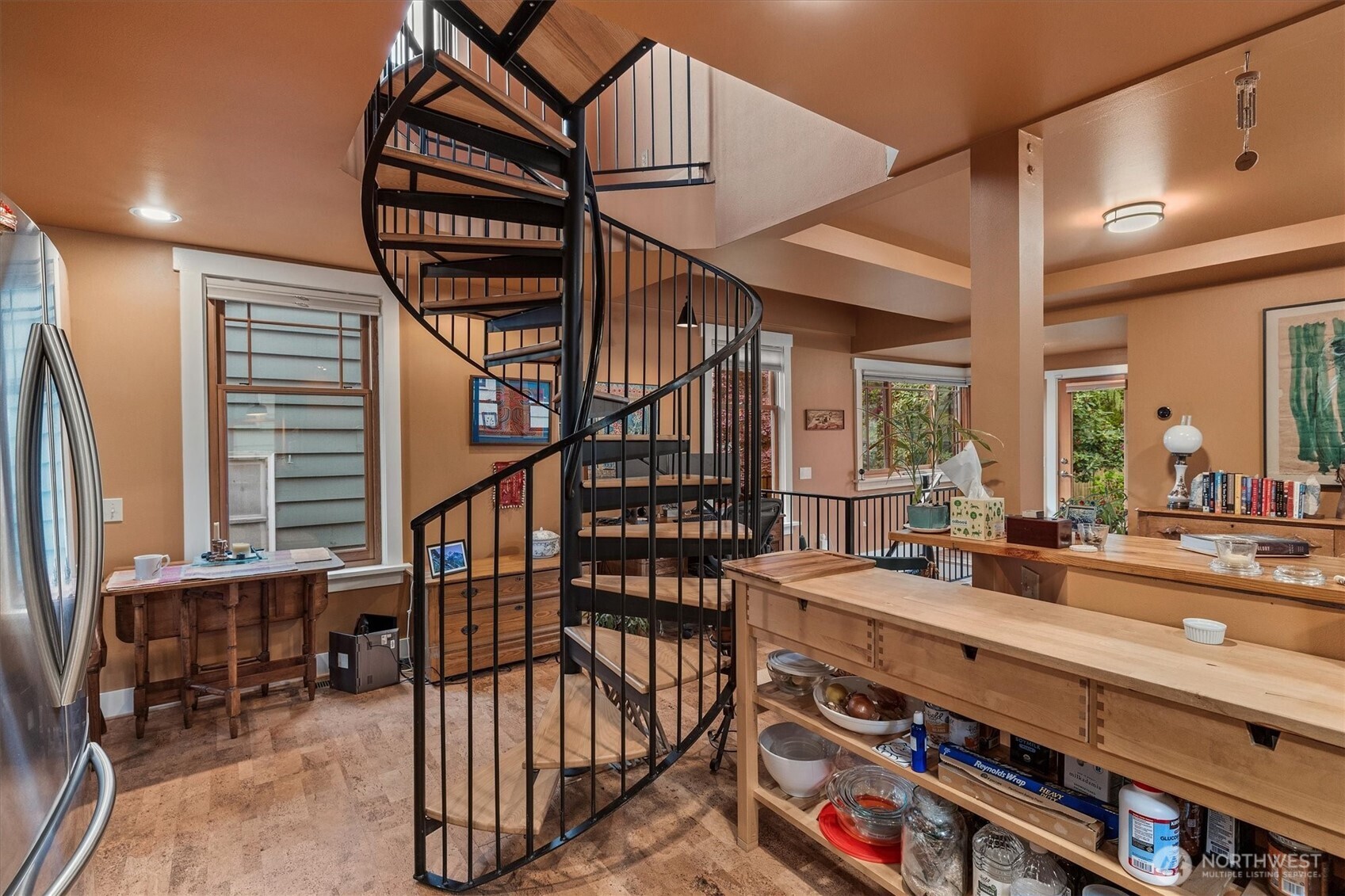 6553 21st Avenue NW, Seattle, WA 98117-5745