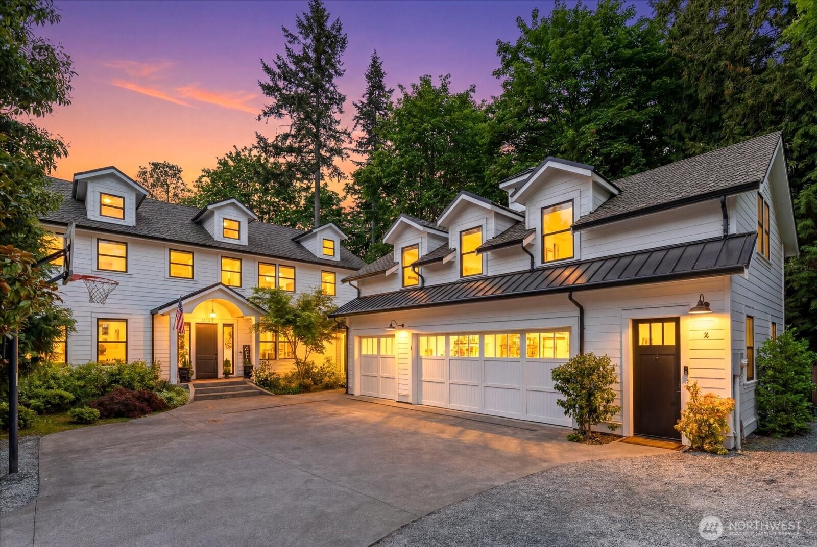 1723 N 128th Street , Seattle, WA 98133-7726