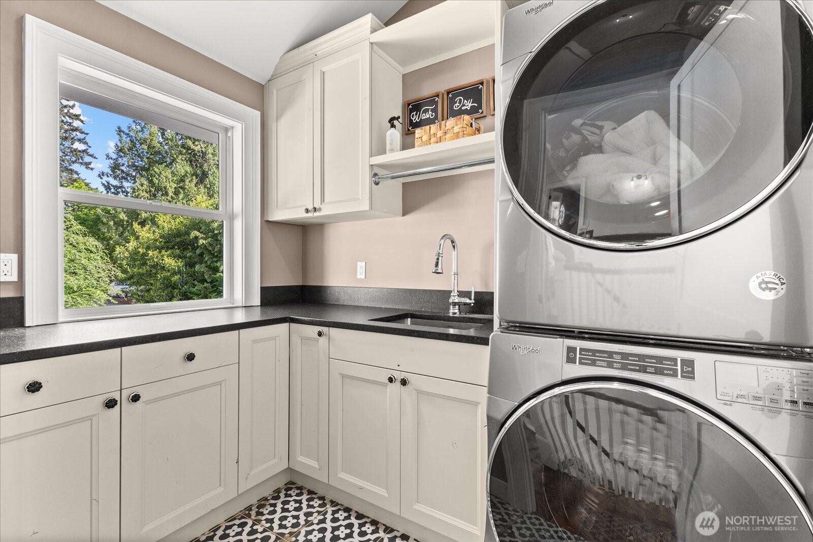 1723 N 128th Street , Seattle, WA 98133-7726